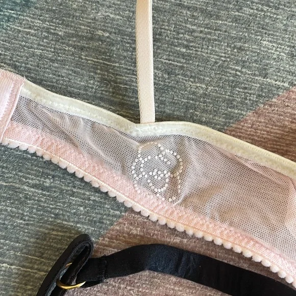 (2) Vintage Victoria's Secret Y2K Sexy Lace Bras 34B - Picture 4 of 9